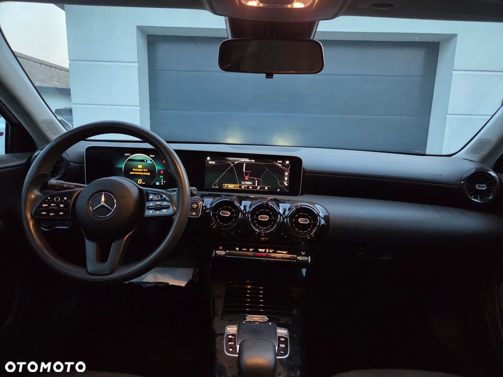 Mercedes-Benz Klasa A 180 d 7G-DCT Progressive - 15