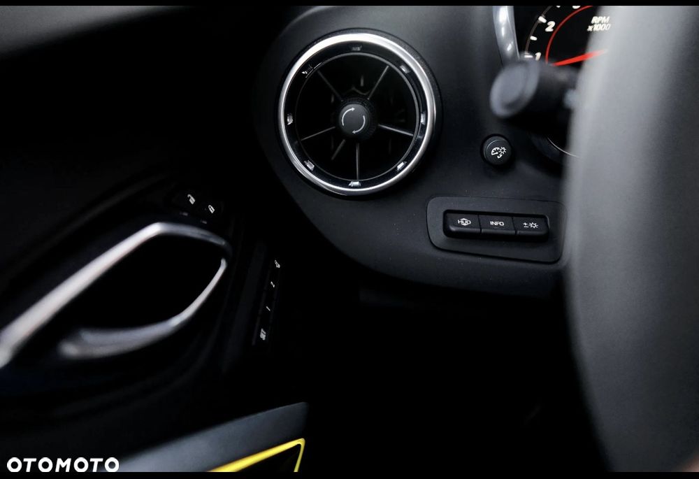 Chevrolet Camaro - 20