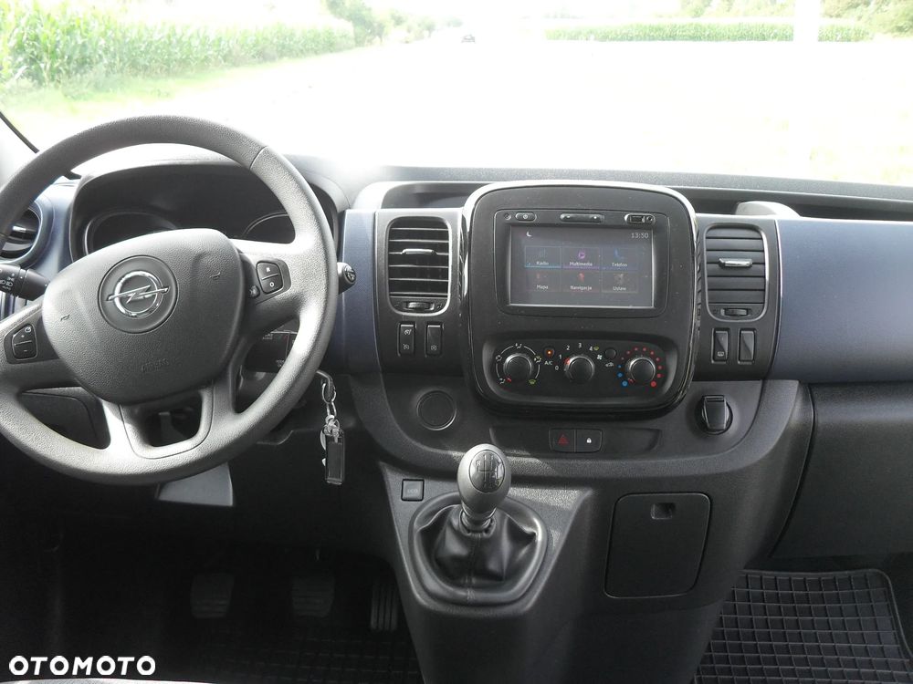 Opel Vivaro - 11