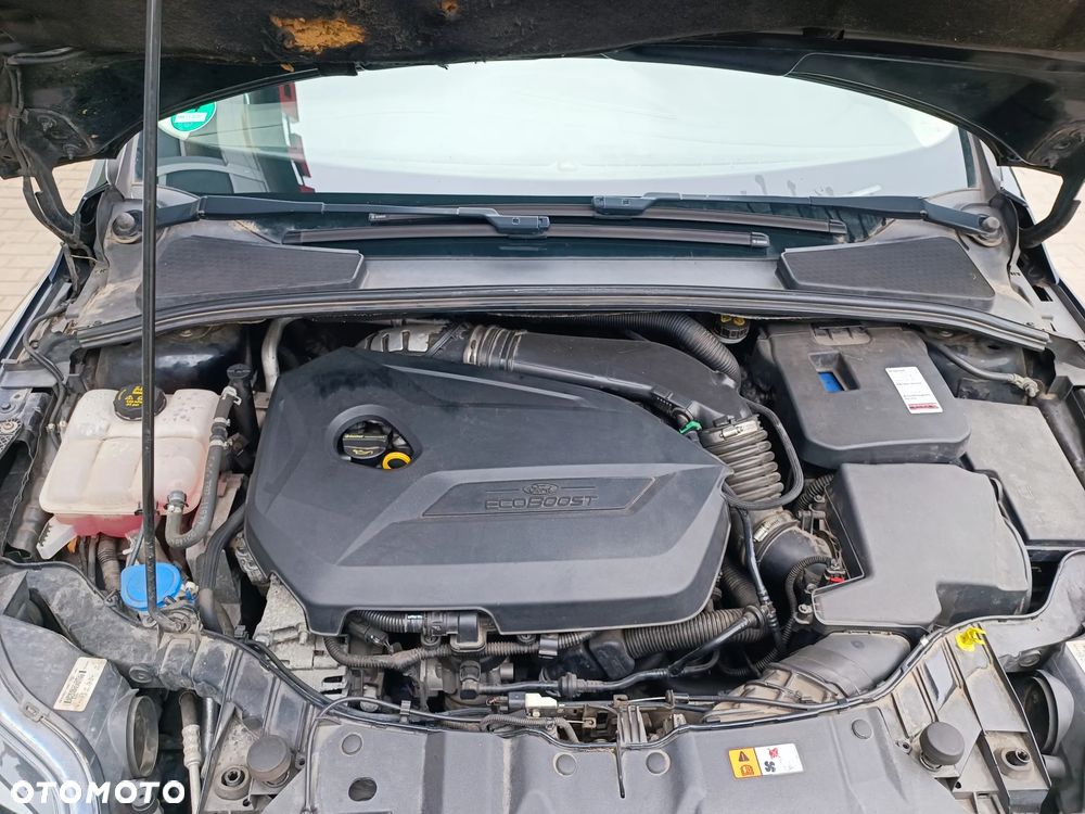 Ford Focus 1.6 EcoBoost Titanium - 29