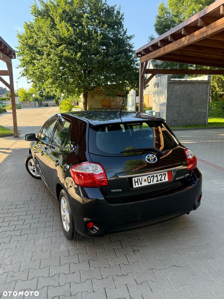 Toyota Auris - 10