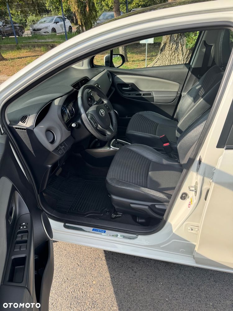 Toyota Yaris - 8