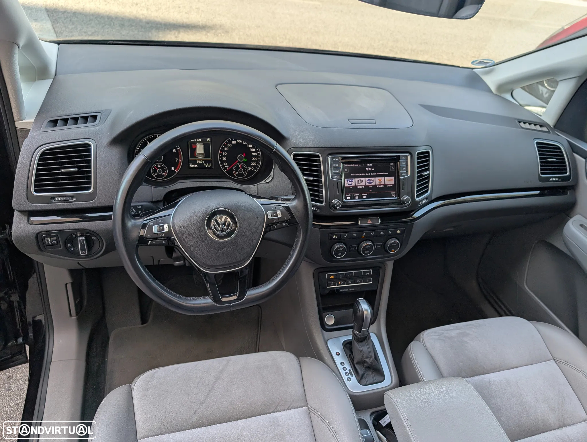 VW Sharan 1.4 TSI Highline DSG - 16