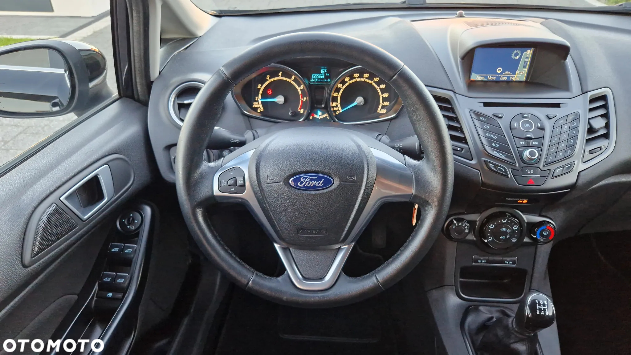 Ford Fiesta 1.0 EcoBoost Titanium - 9