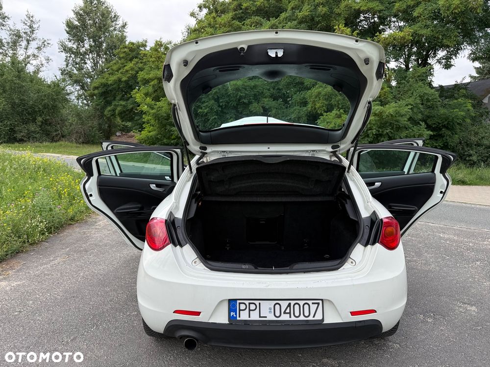 Alfa Romeo Giulietta 1.6 JTDM Distinctive - 14