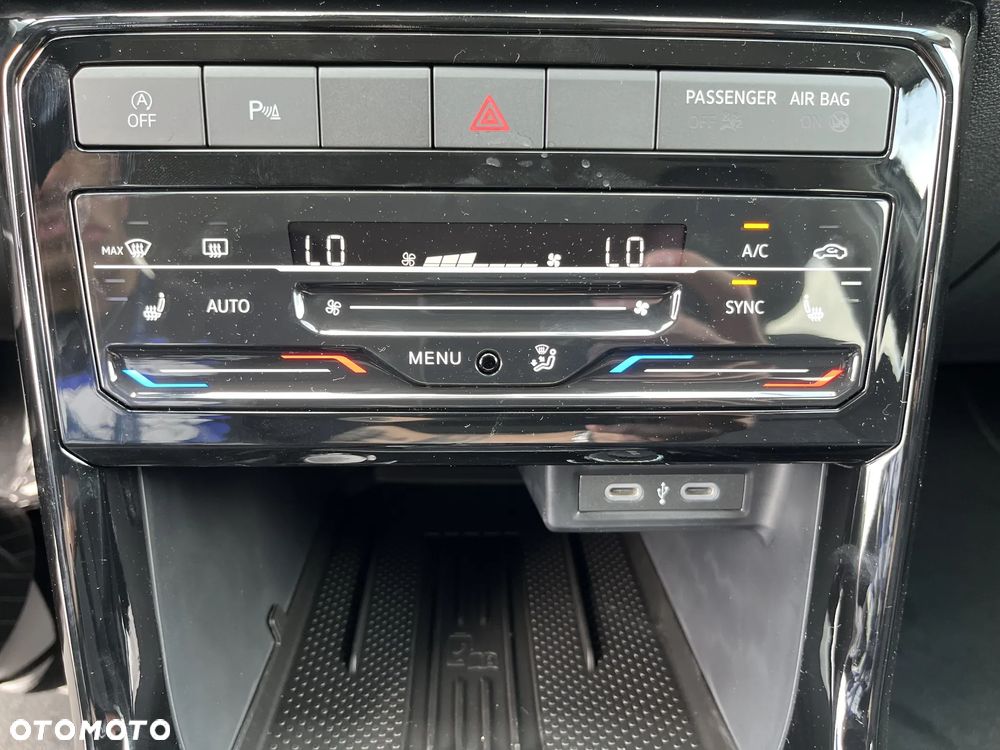 Volkswagen T-Cross 1.0 TSI Life Plus DSG - 35