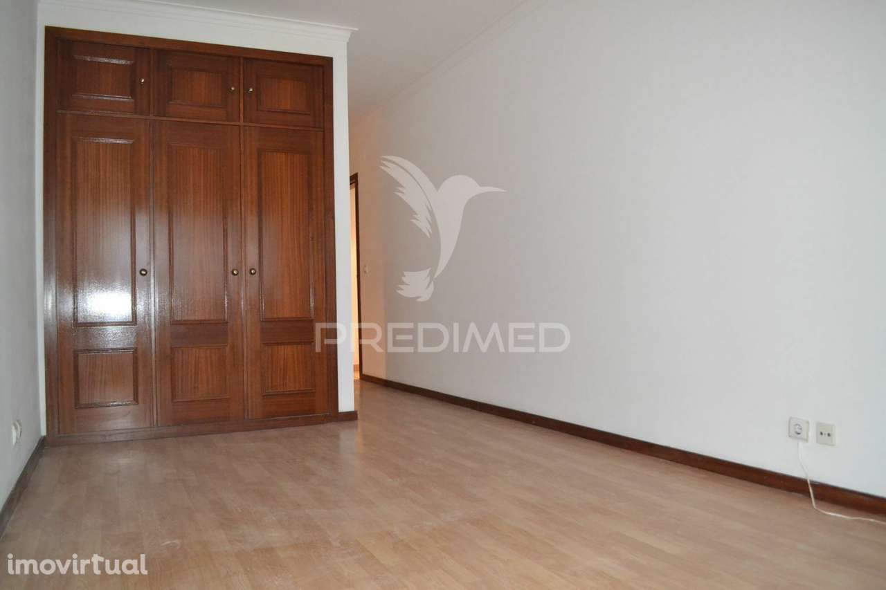 Apartamento T2  garagem varandas - Grande imagem: 4/10