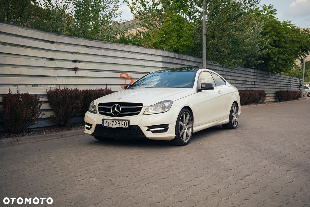 Mercedes-Benz Klasa C 250 CGI BlueEff - 1