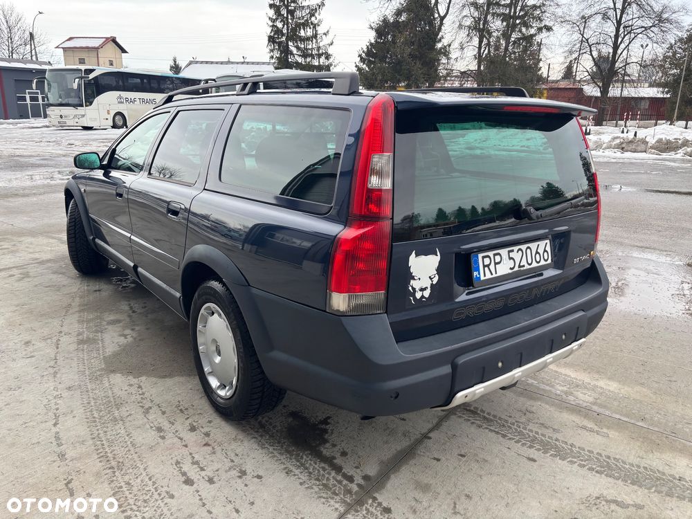 Volvo XC 70 AWD Momentum - 9