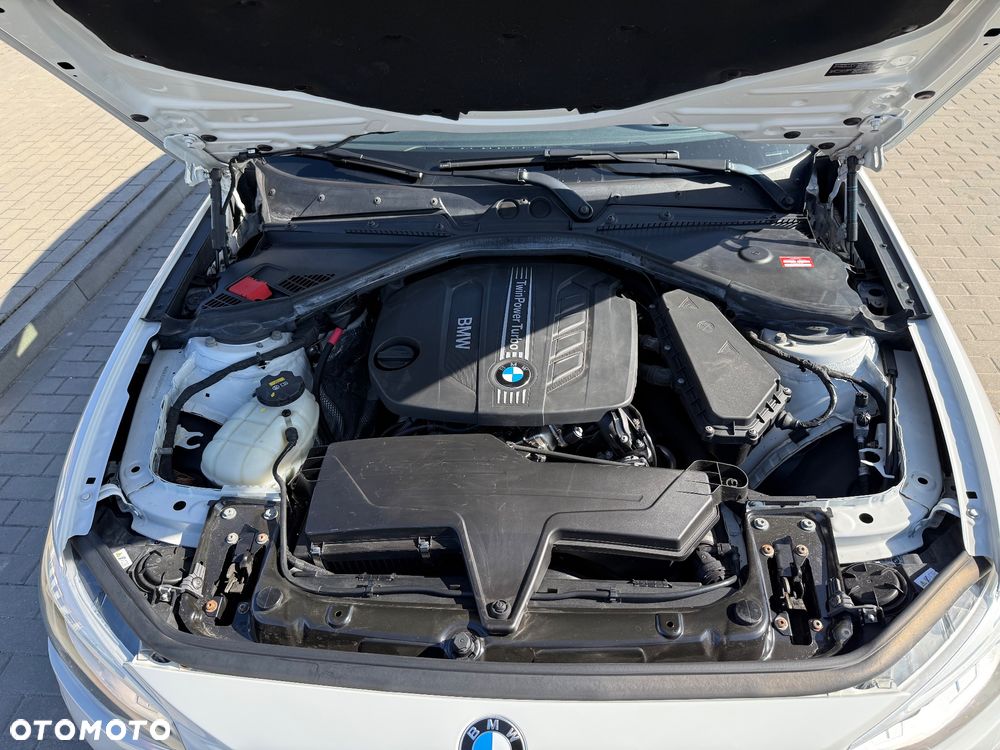 BMW Seria 1 118d - 38