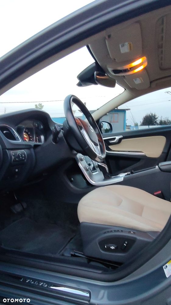 Volvo S60 - 9