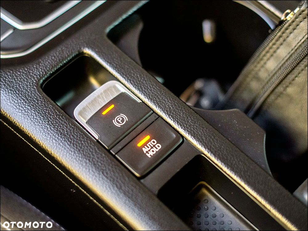 Volkswagen Passat - 28