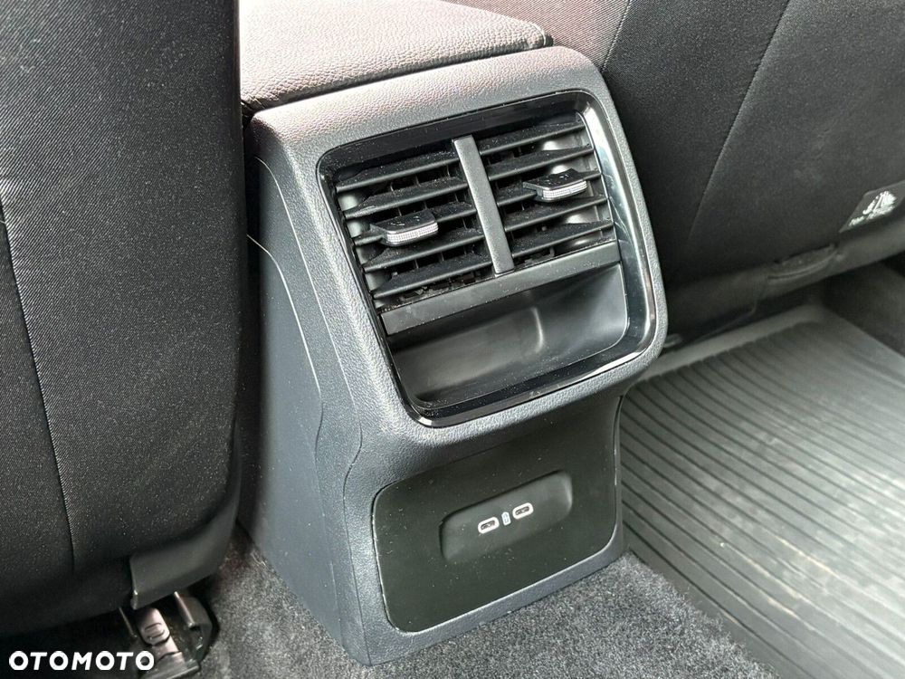 Skoda Octavia 1.5 TSI Selection - 14