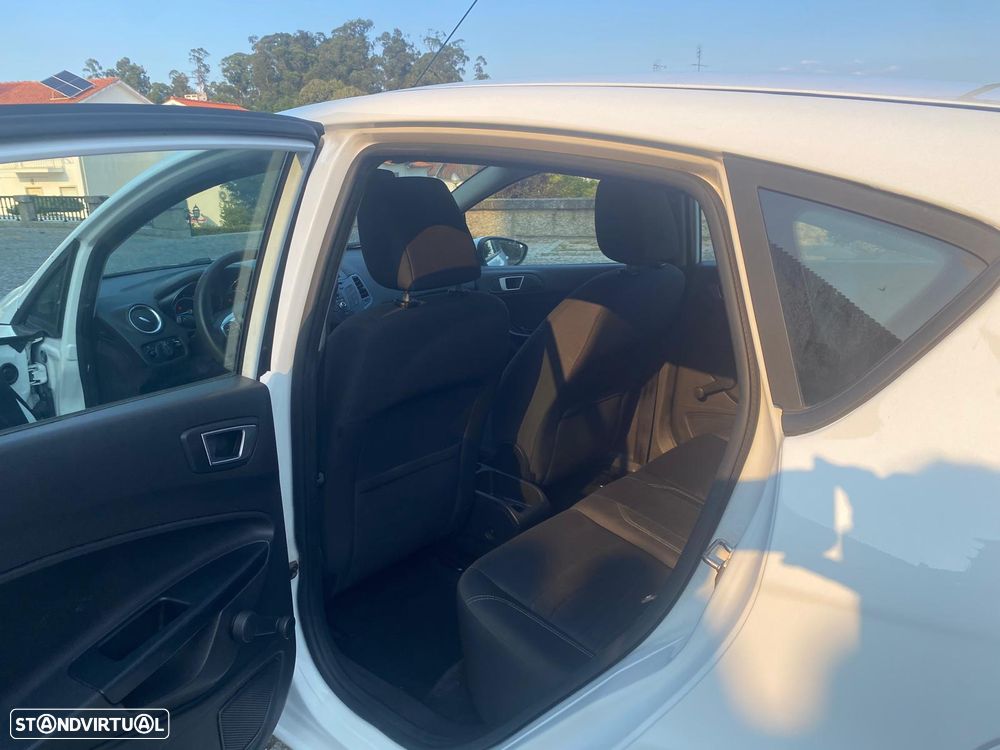 Ford Fiesta - 5
