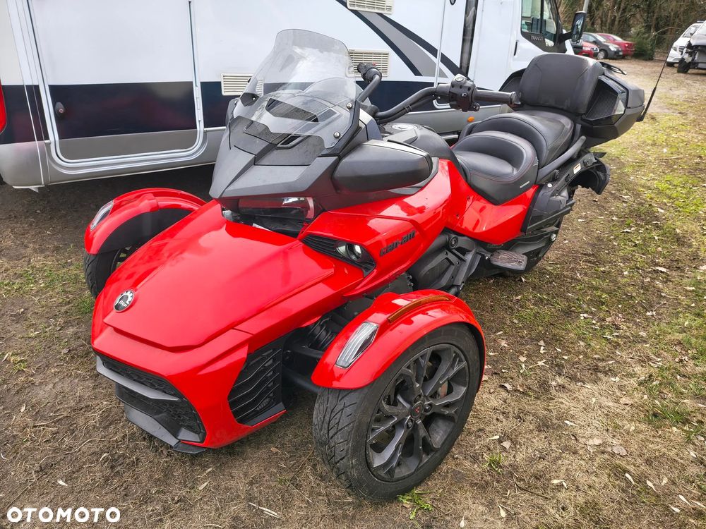 Can-Am Spyder - 2