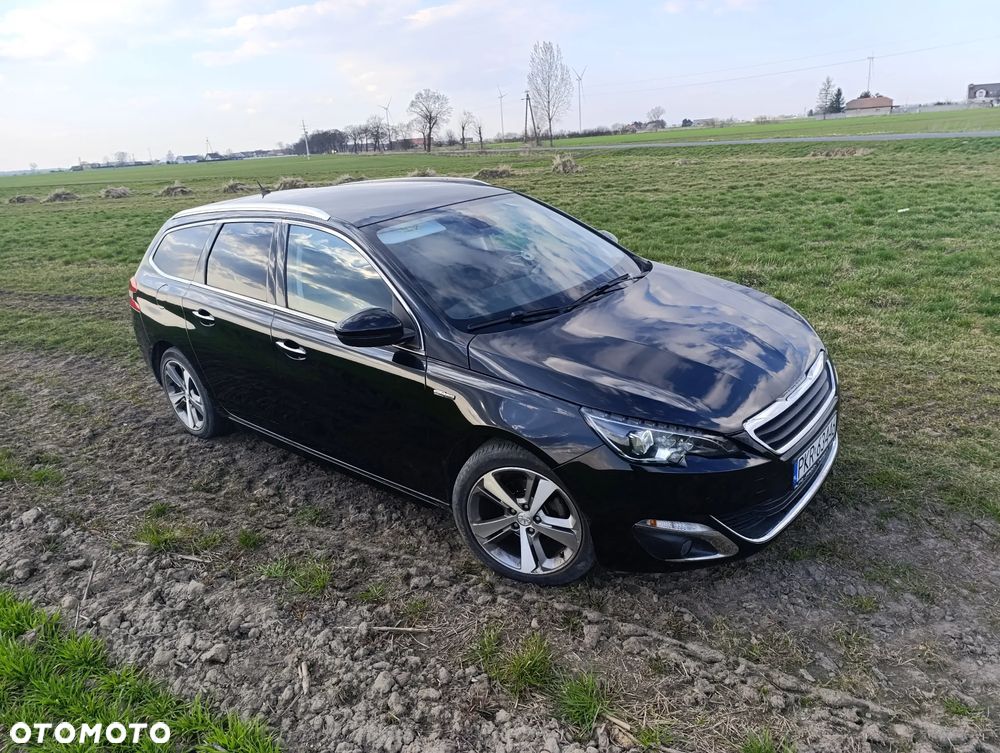 Peugeot 308 - 1