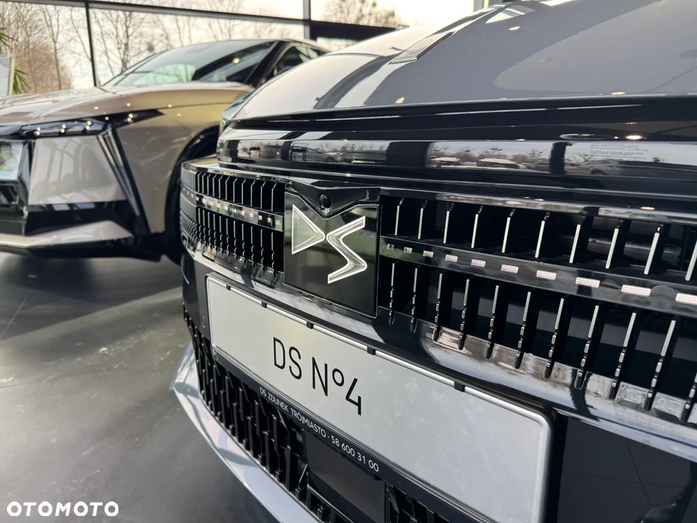 DS Automobiles N°4 - 27