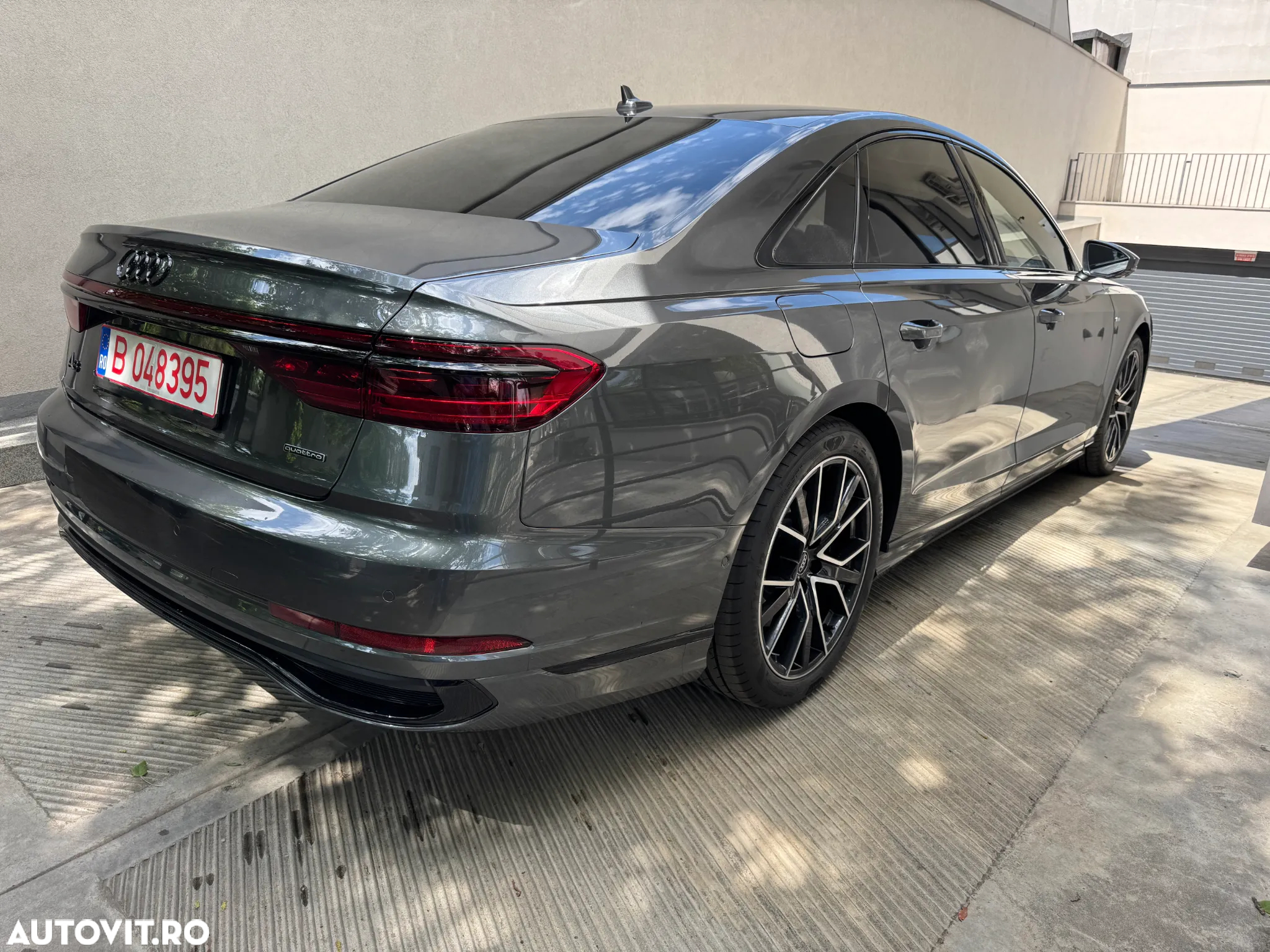 Audi A8 60 TFSI e quattro Tiptronic PHEV - 5