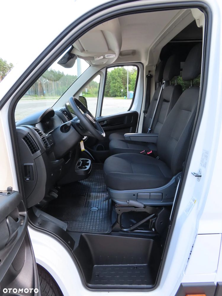 Fiat DUCATO Heavy 2.2 H3-Power 180 KM AT8 Automat L4H2 MAXI DOKA Dubel Brygadowy MIXTO 7-Mio Os.+1025 Kg Ład. Rozstaw Osi 4035 mm WZMACNIANY FULL OPCJA Wyposażenia Gwarancja Fabryczna HAK 3000 KG Stan Auta Jak Z Salonu NOWY - 32