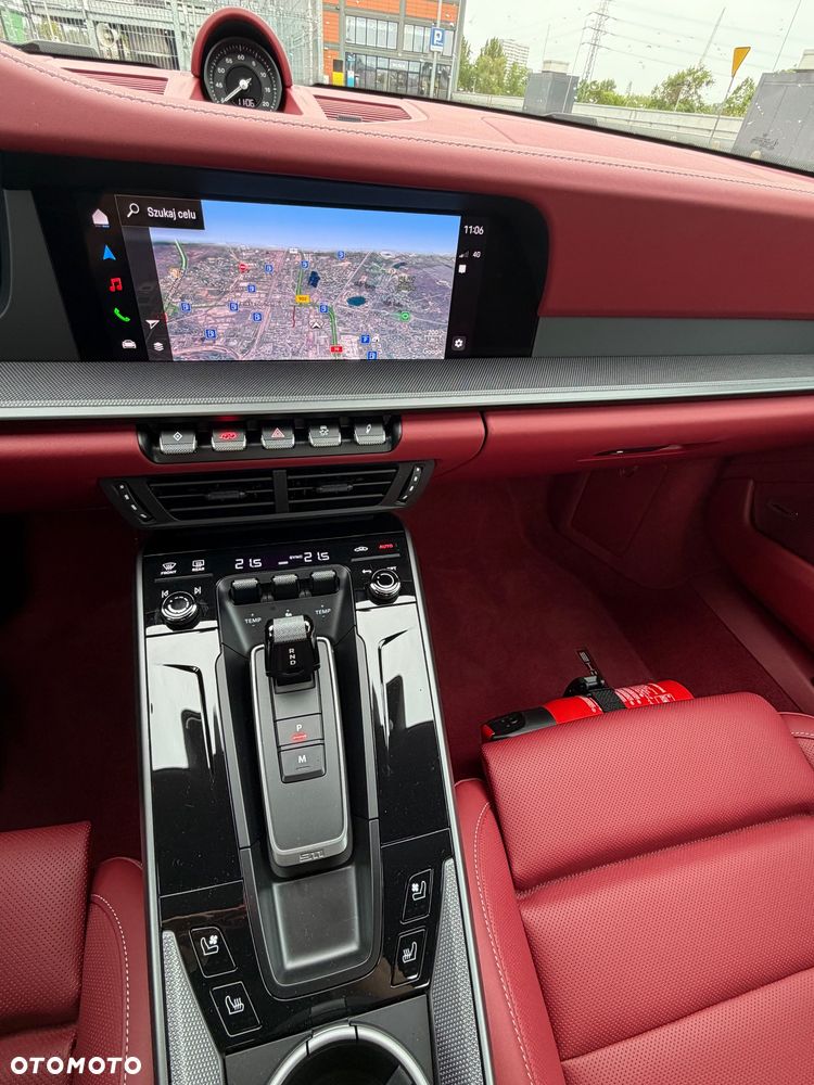 Porsche 911 - 18