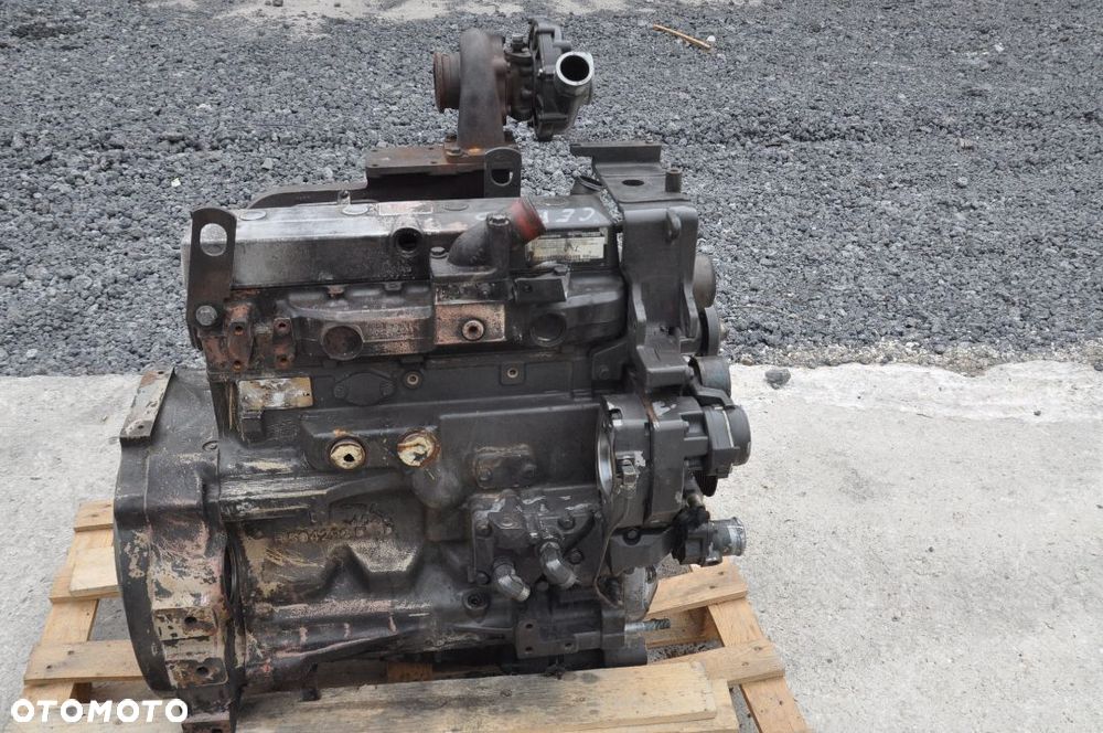 SILNIK JOHN DEERE NR 4045 TRT5 - 1