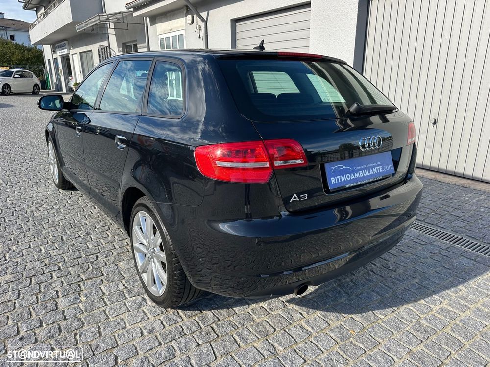 Audi A3 Sportback 1.6 TDI Attraction Special Edition - 4