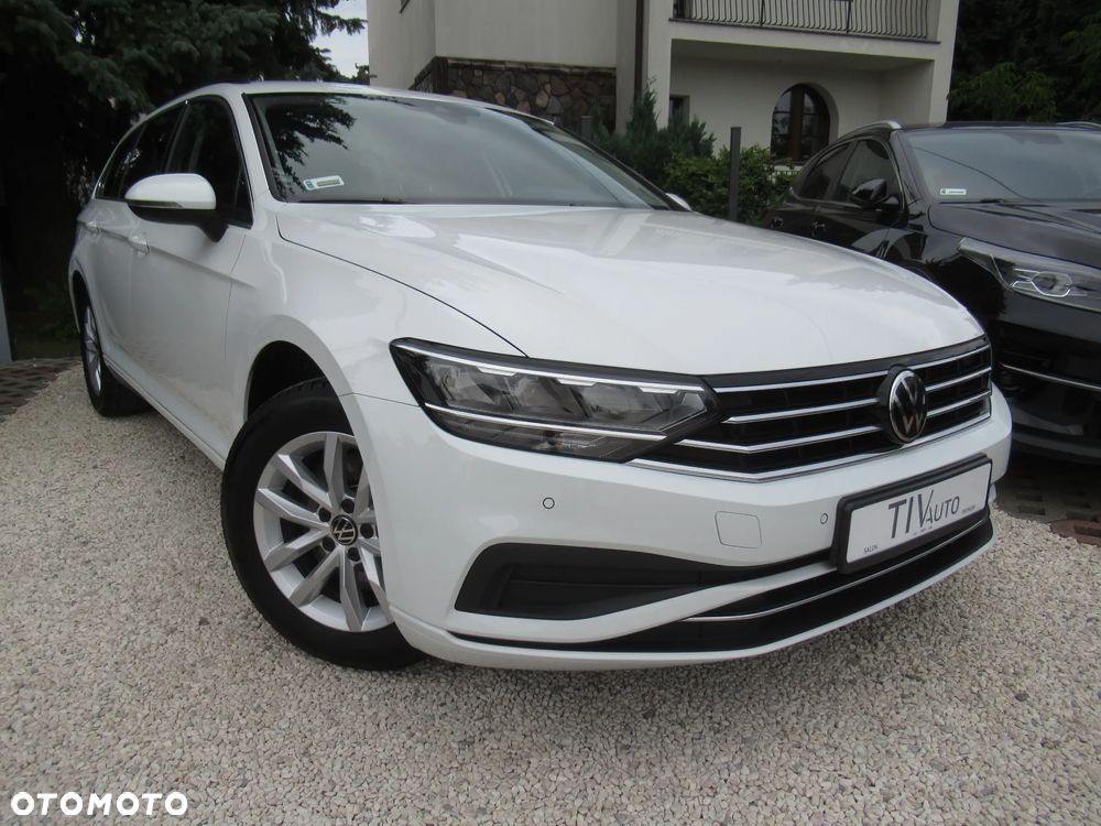 Volkswagen Passat 1.5 TSI EVO Business - 1