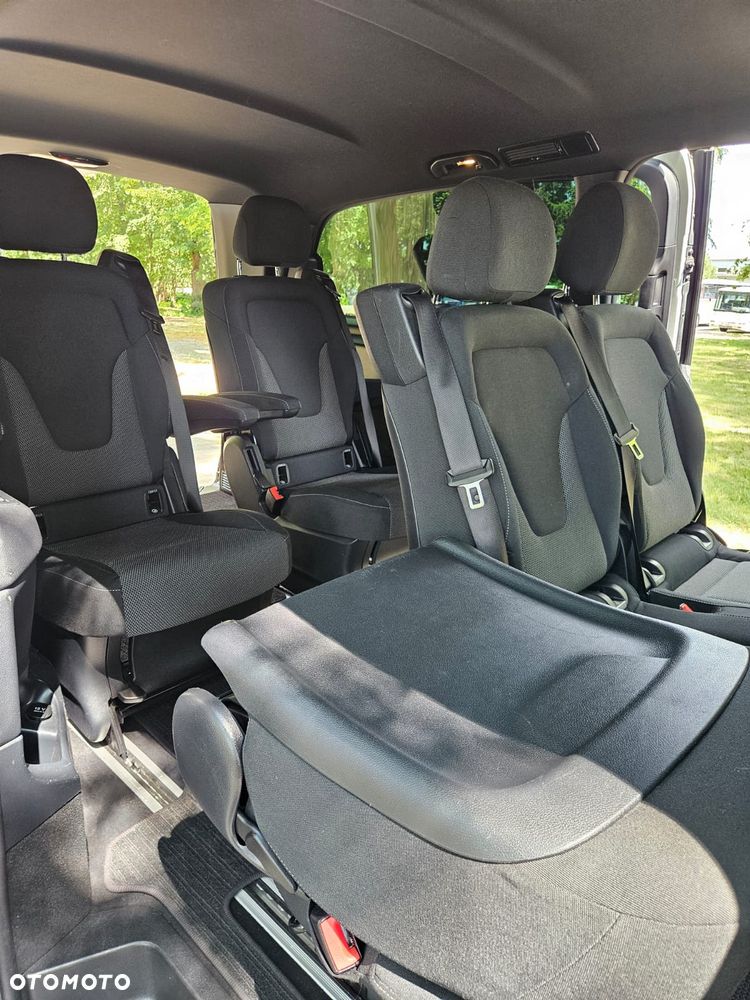 Mercedes-Benz Klasa V 250 (BlueTEC) d extralang 4Matic 7G-TRONIC - 19