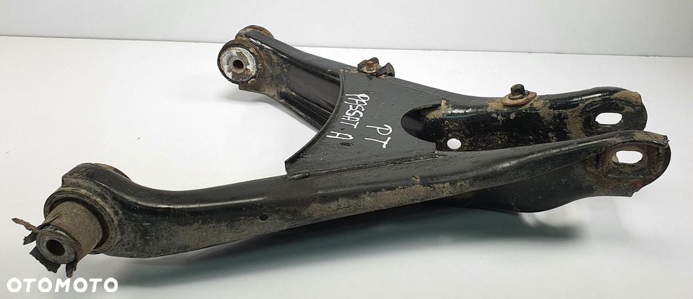 WAHACZ PRAWY TYŁ TYLNY VW PASSAT B5 W8 4B0505312 - 2