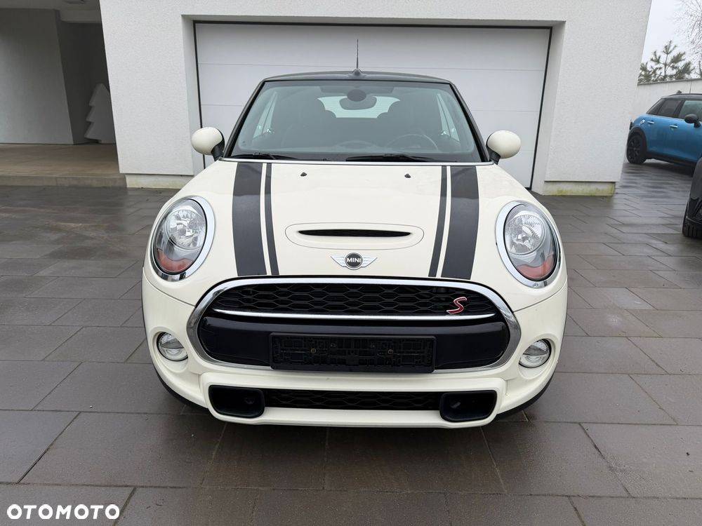 MINI Cooper S Sidewalk - 2