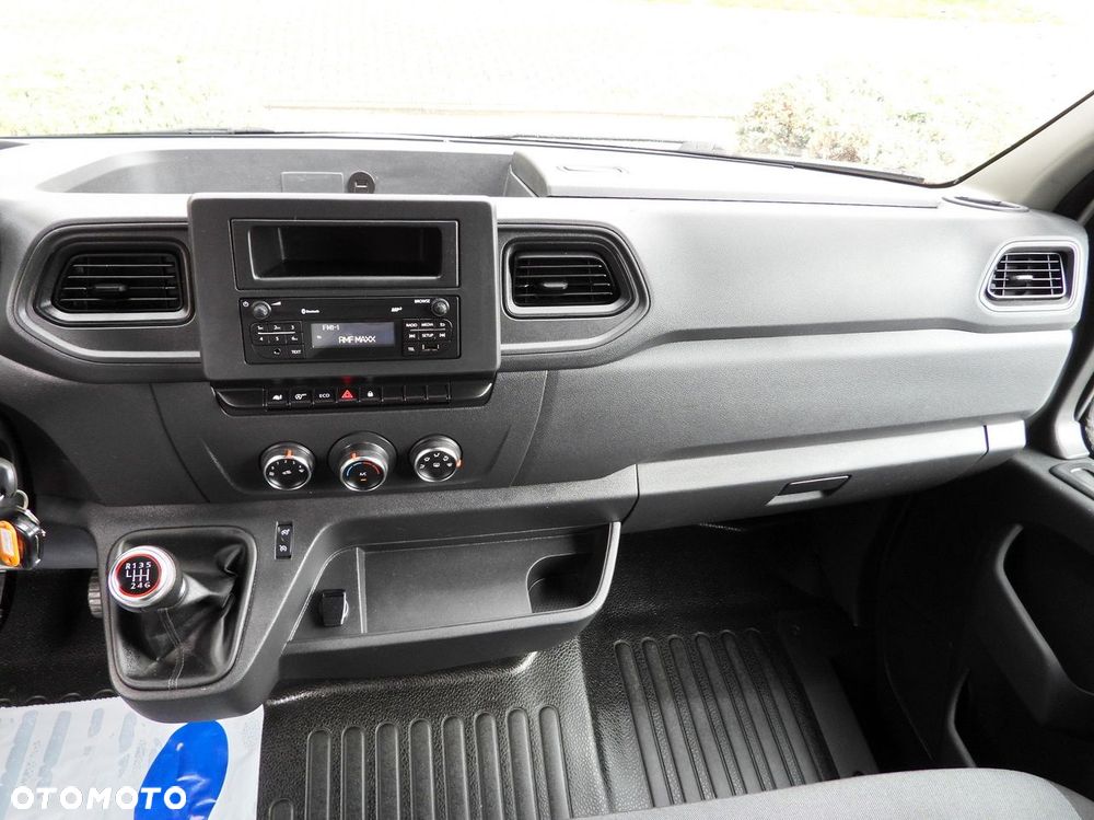 Renault MASTER KONTENER WINDA 8 PALET TEMPOMAT LEDY KLIMATYZACJA  145KM - 32