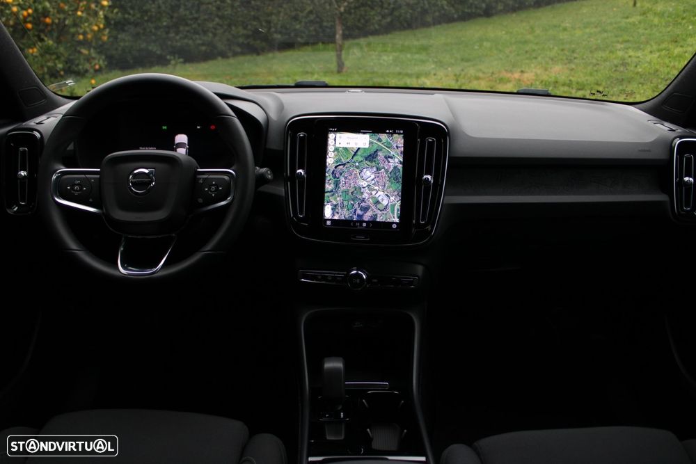 Volvo XC 40 Recharge Core - 3