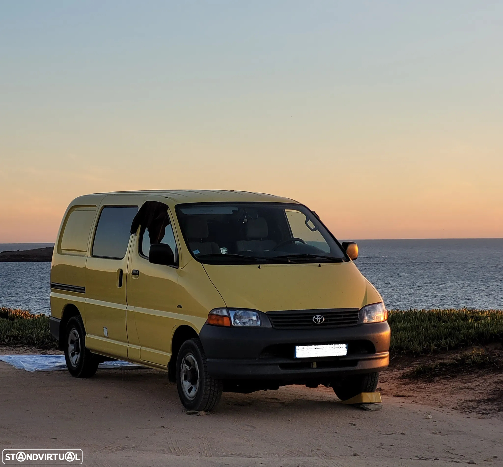 Toyota Hiace Campervan | 4x4 (21JK18) - 10