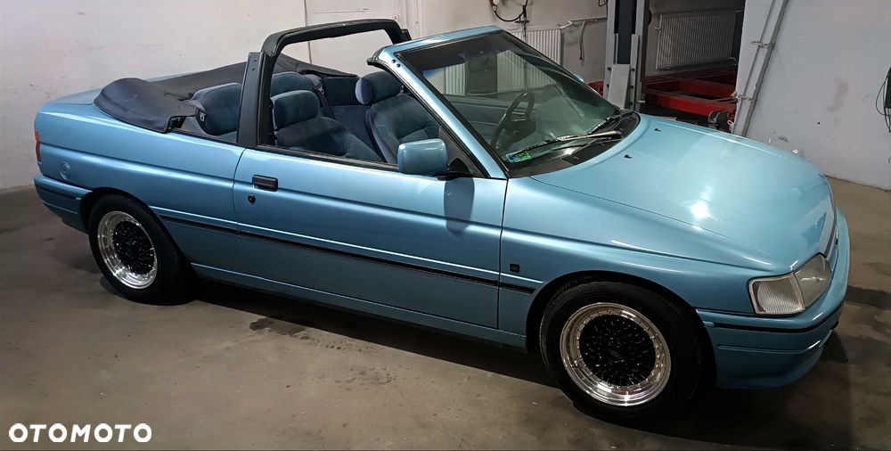 Ford Escort - 2