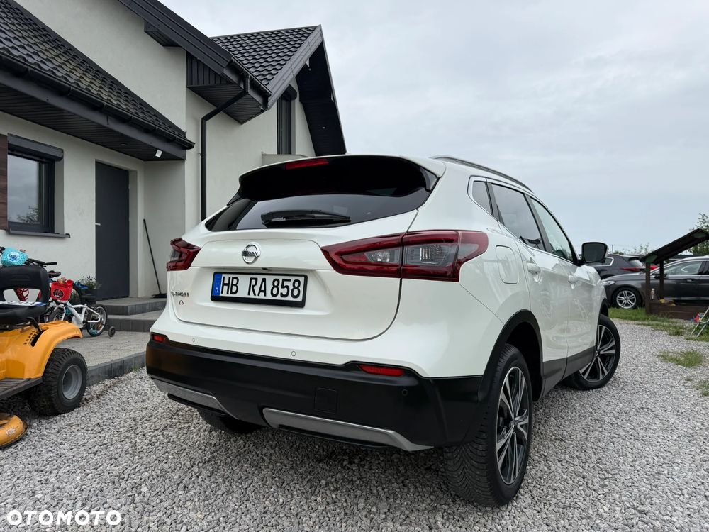 Nissan Qashqai - 2