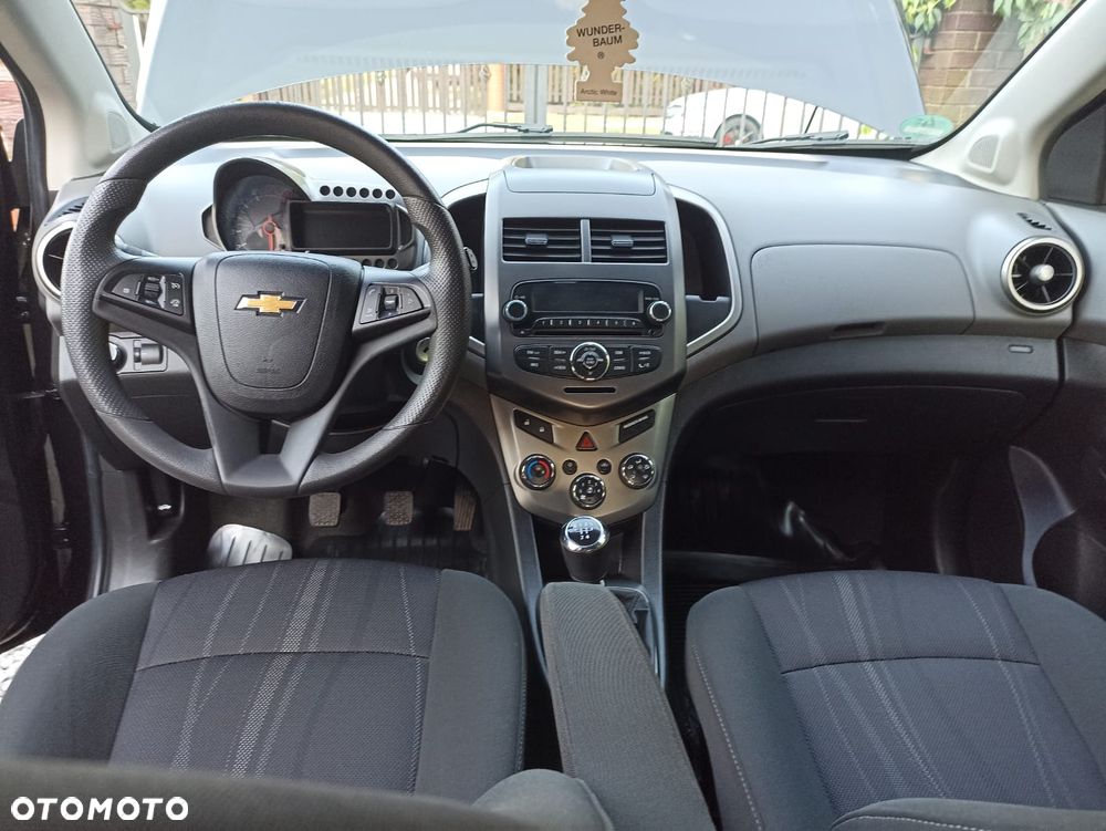 Chevrolet Aveo - 16