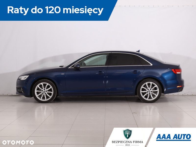 Audi A4 Limousine - 4