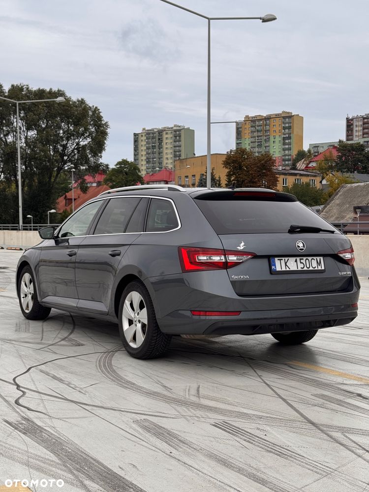 Skoda Superb 1.8 TSI Ambition - 4