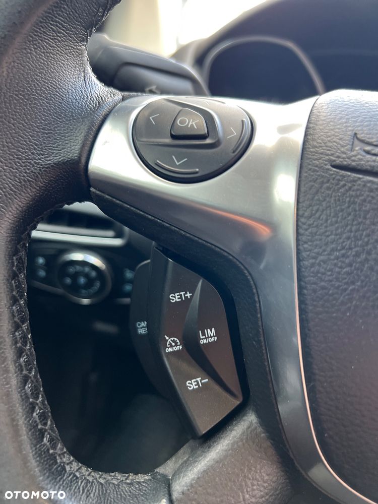 Ford Focus 1.6 EcoBoost Titanium - 13