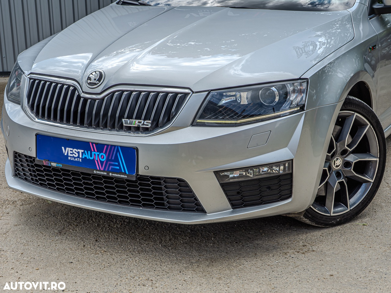 Skoda Octavia Combi Diesel 2.0 TDI DSG RS - 38
