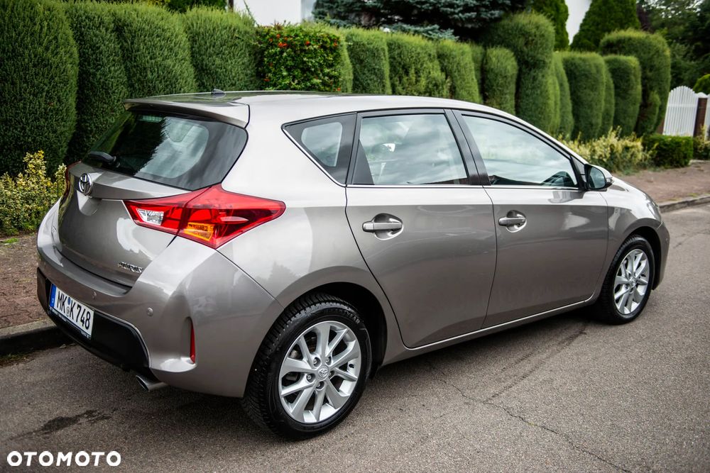 Toyota Auris 1.6 Valvematic Edition - 5