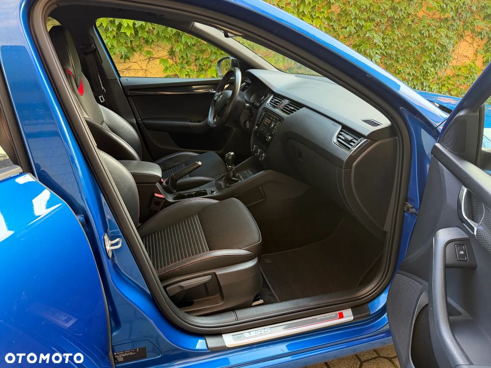 Skoda Octavia 2.0 TSI RS - 19