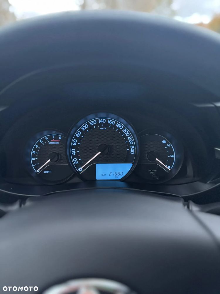 Toyota Corolla 1.6 Active - 22