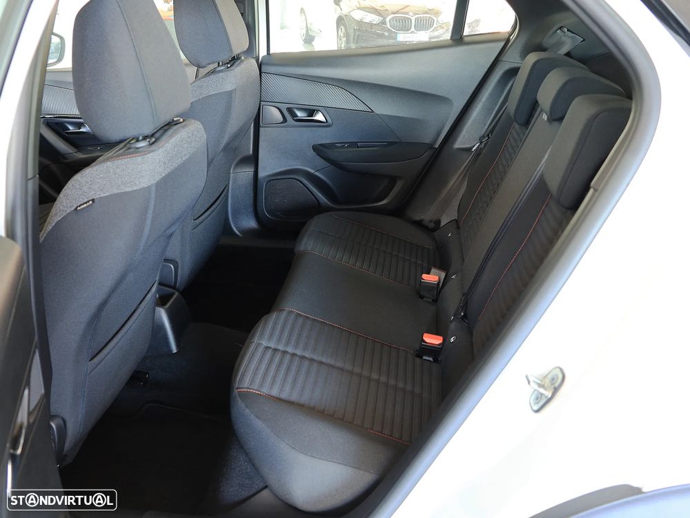 Peugeot 2008 1.5 BlueHDi Active Pack - 11