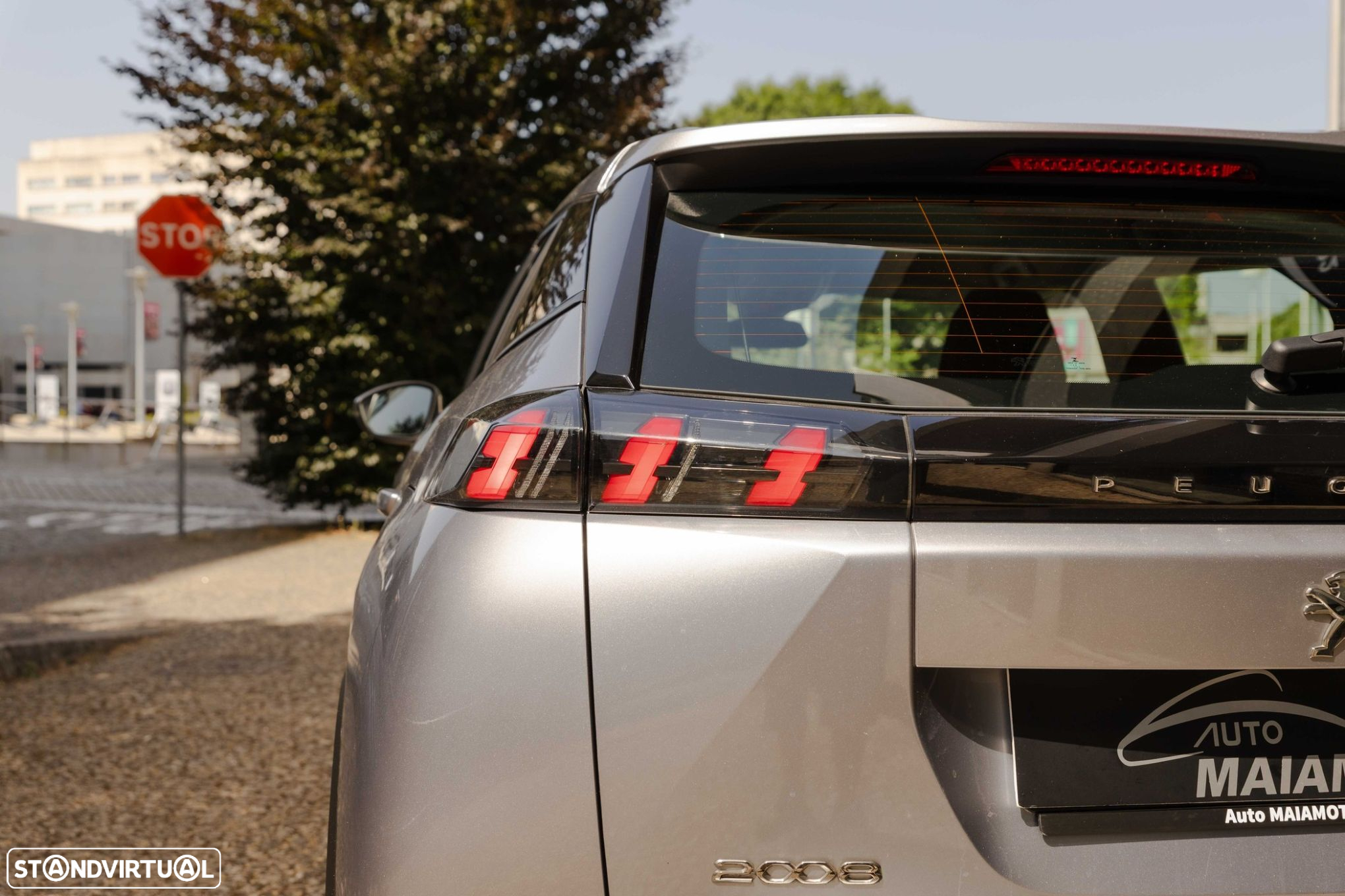 Peugeot 2008 1.2 PureTech Active Pack - 16