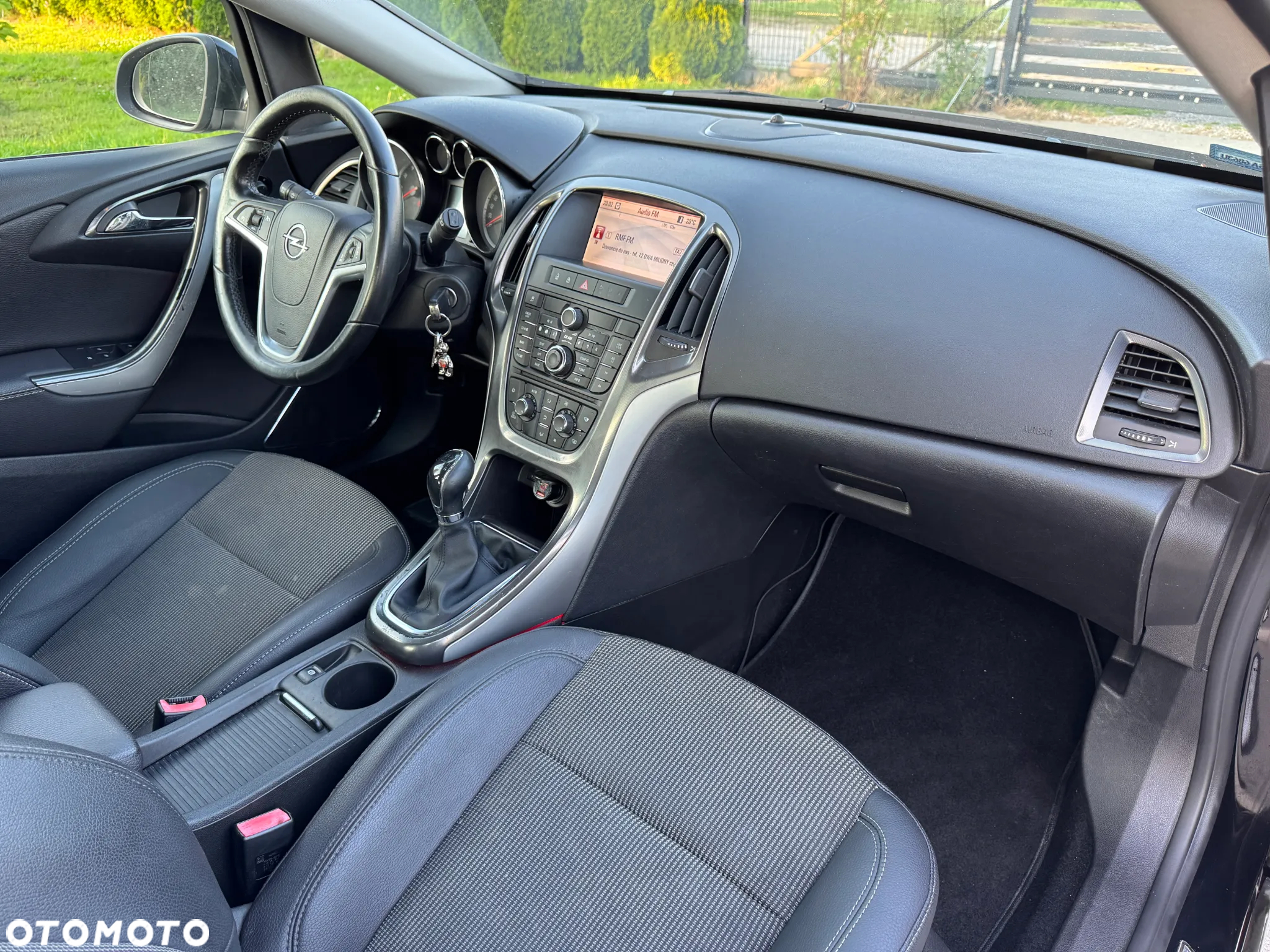Opel Astra IV 1.4 T Cosmo - 19