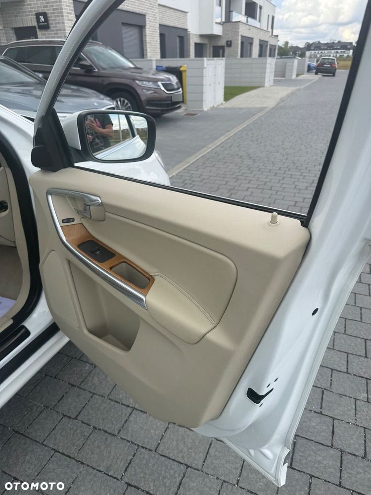 Volvo XC 60 D4 AWD Summum - 16