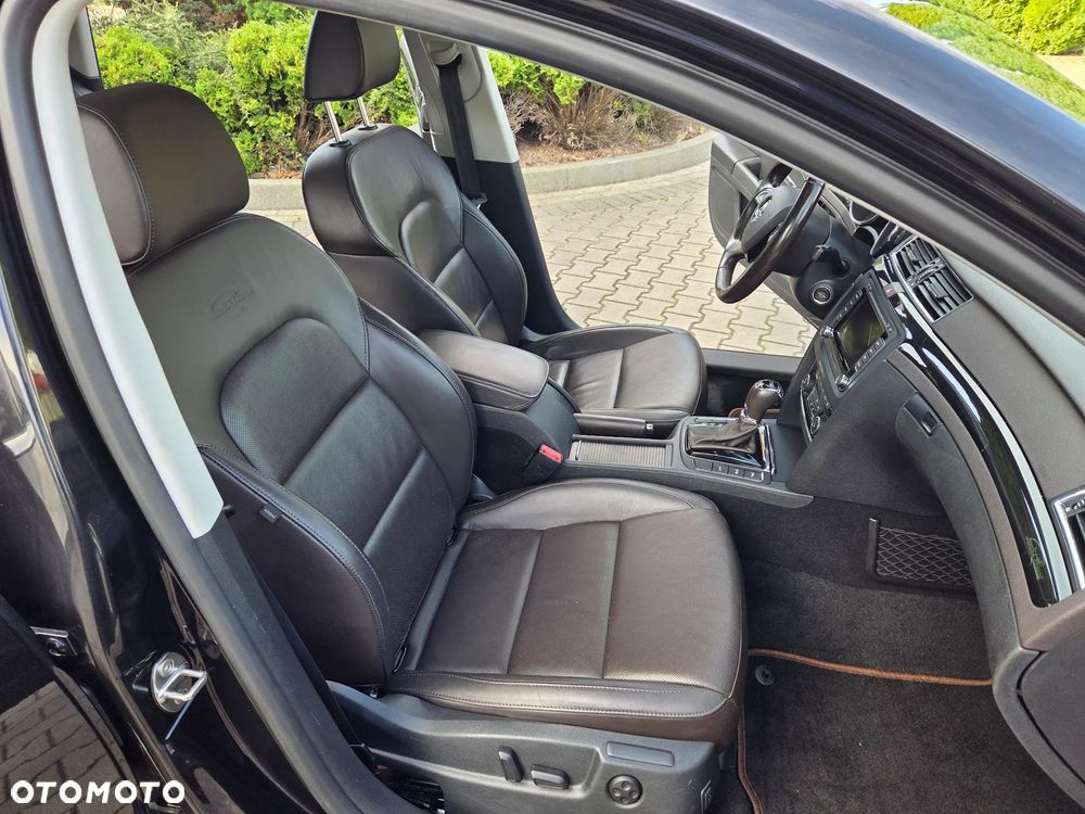 Skoda Superb Combi 3.6 V6 4x4 DSG L&K - 22