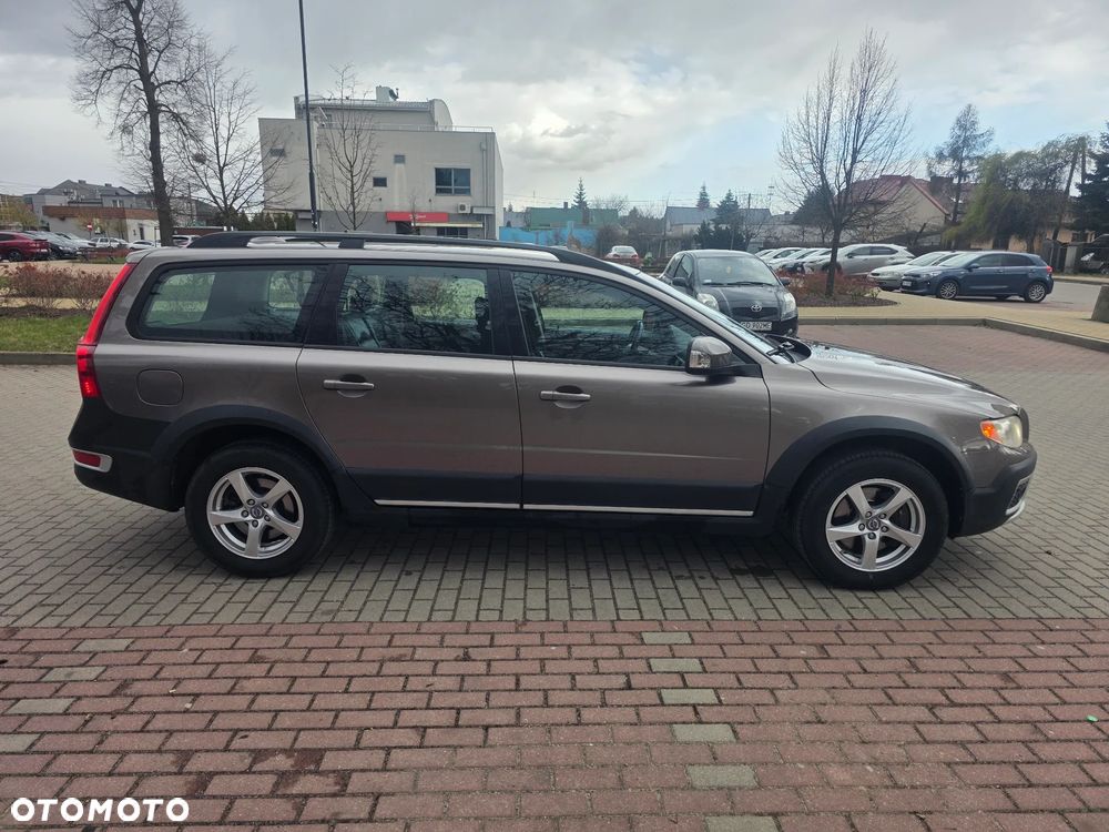 Volvo XC 70 3.2 AWD Momentum - 2