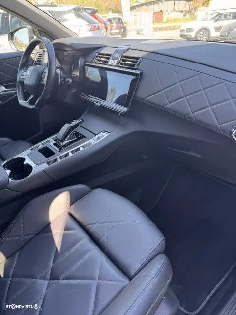 DS DS7 Crossback - 11
